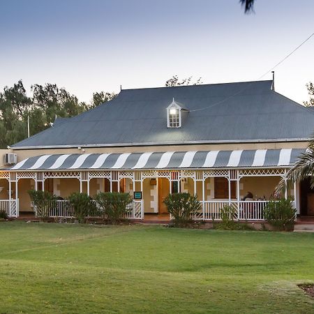 De Denne Country Guest House Oudtshoorn Kültér fotó