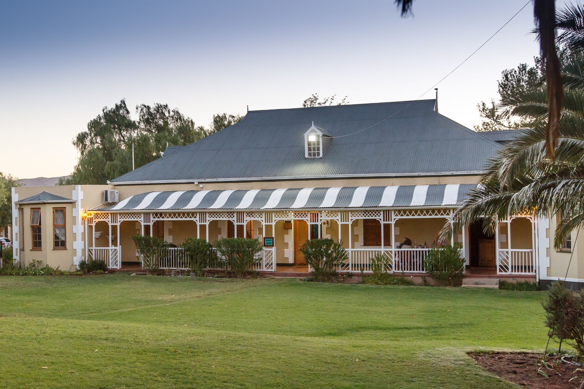 De Denne Country Guest House Oudtshoorn Kültér fotó