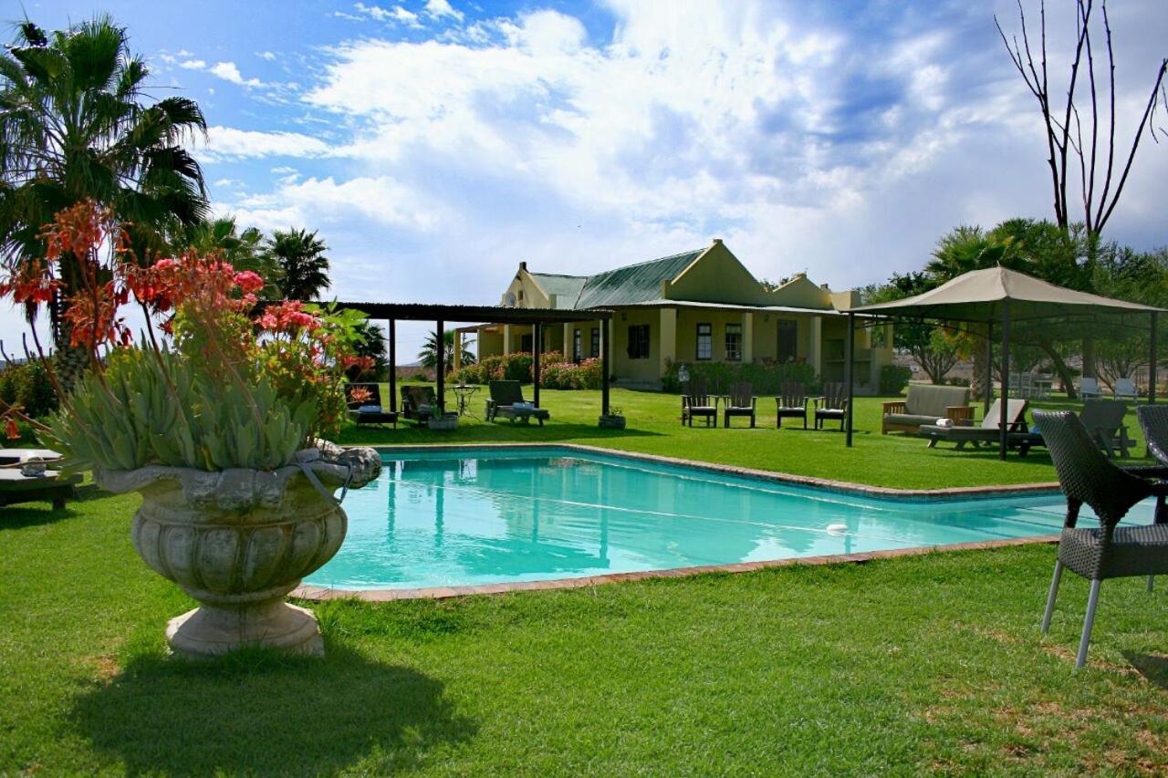 De Denne Country Guest House Oudtshoorn Kültér fotó